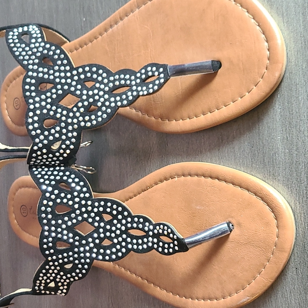 Twisted Sandals
